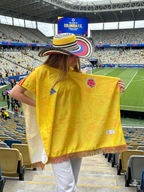 Poncho Orgullo Tricolor + BRINDE "UN SOMBRERO" - Edición VIP 2026